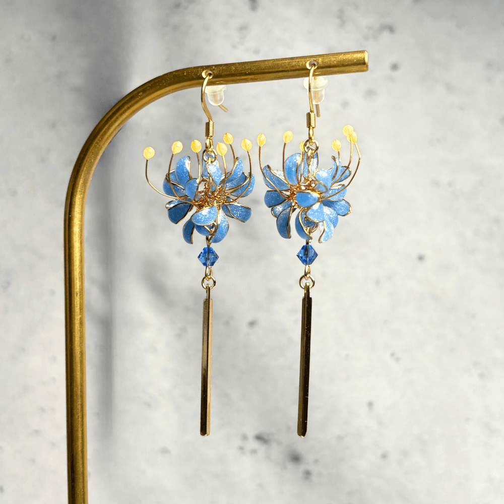 【彼岸花/曼珠沙華】ピアス ブルー/サージカルステンレス/金属アレルギー対応/揺れるデザイン/受注生産 | 8枚目